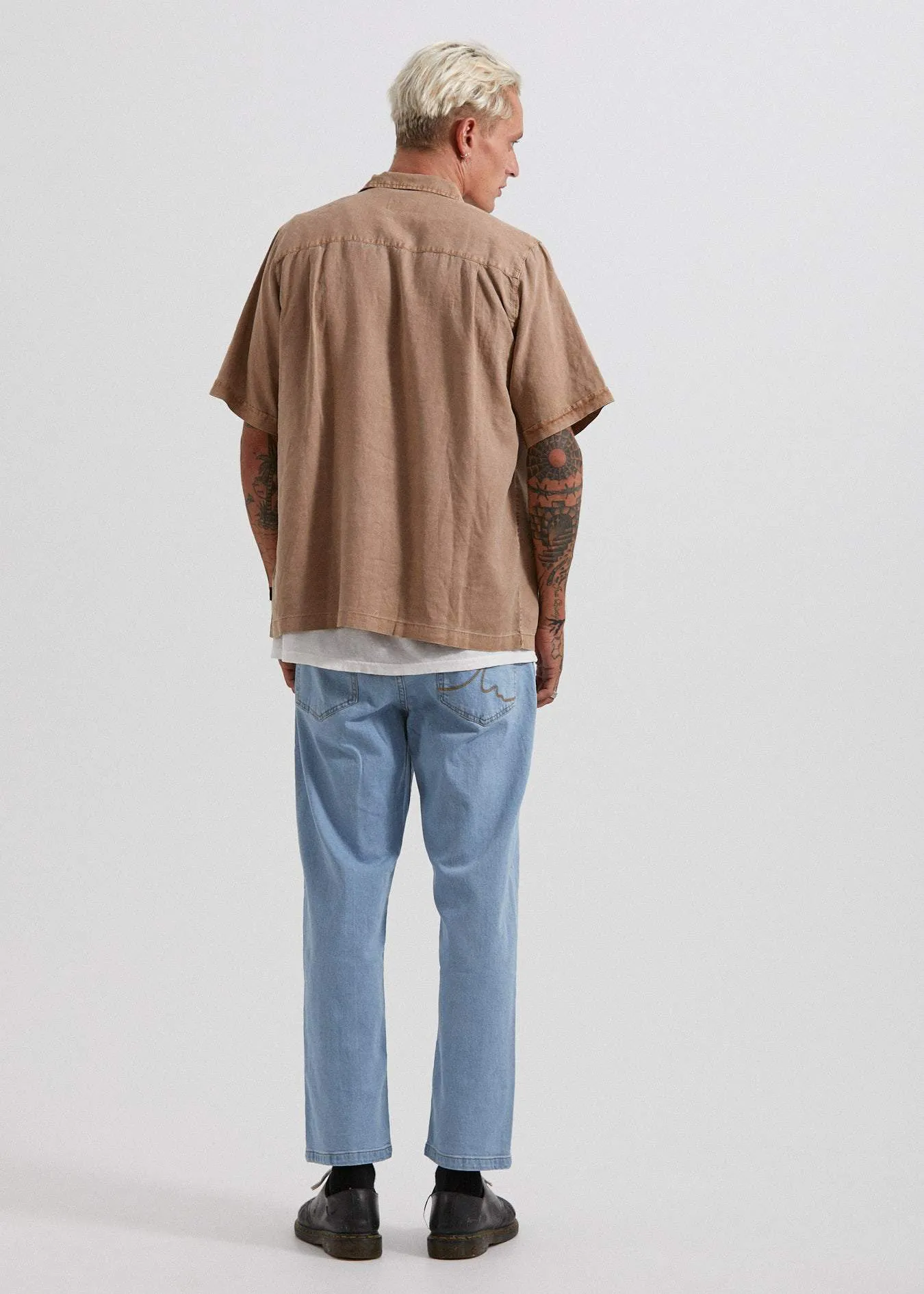 Afends Mens Mota - Hemp Cuban Short Sleeve Shirt - Sand