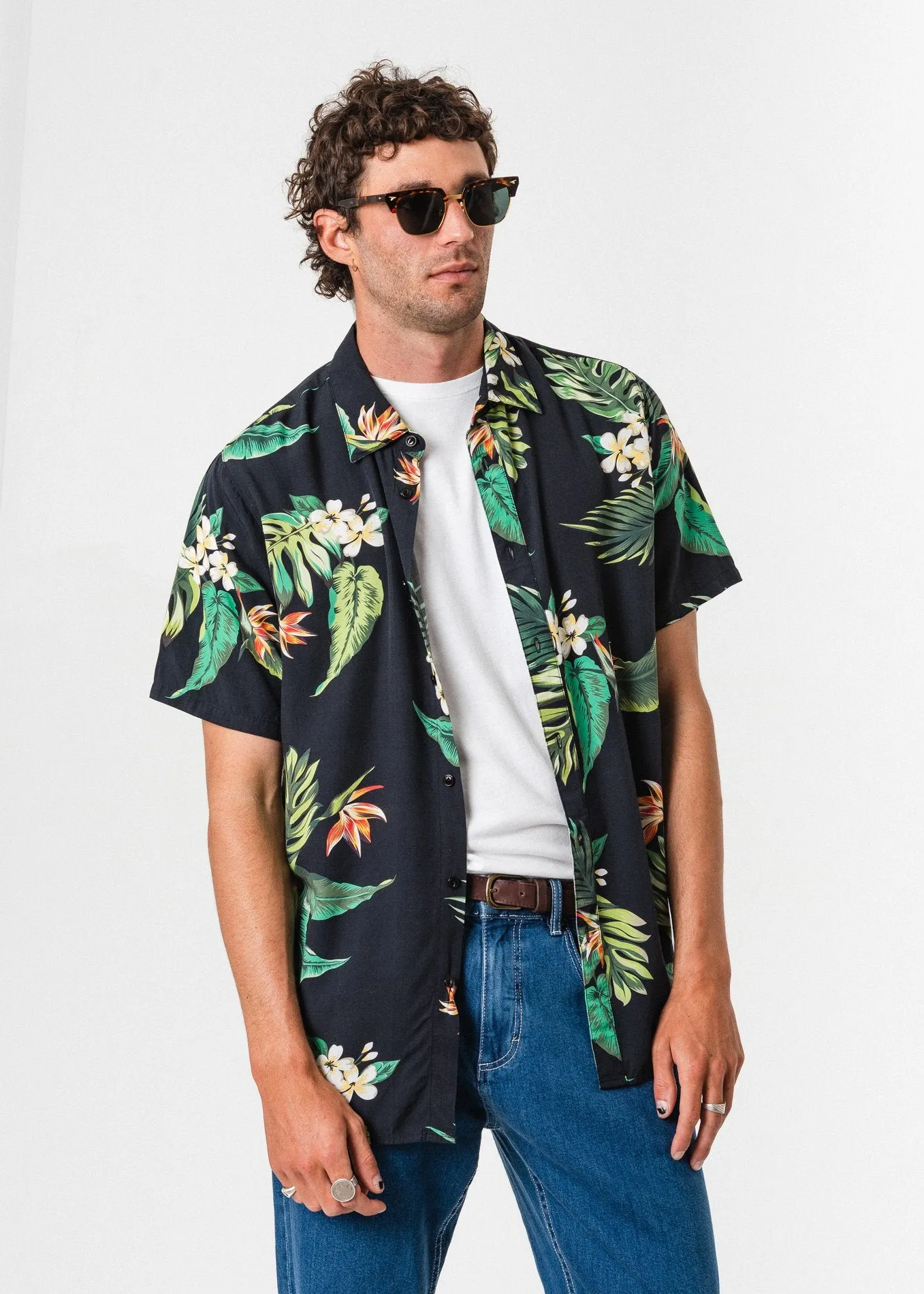 Afends Mens Shaka Mahalo - Short Sleeve Shirt