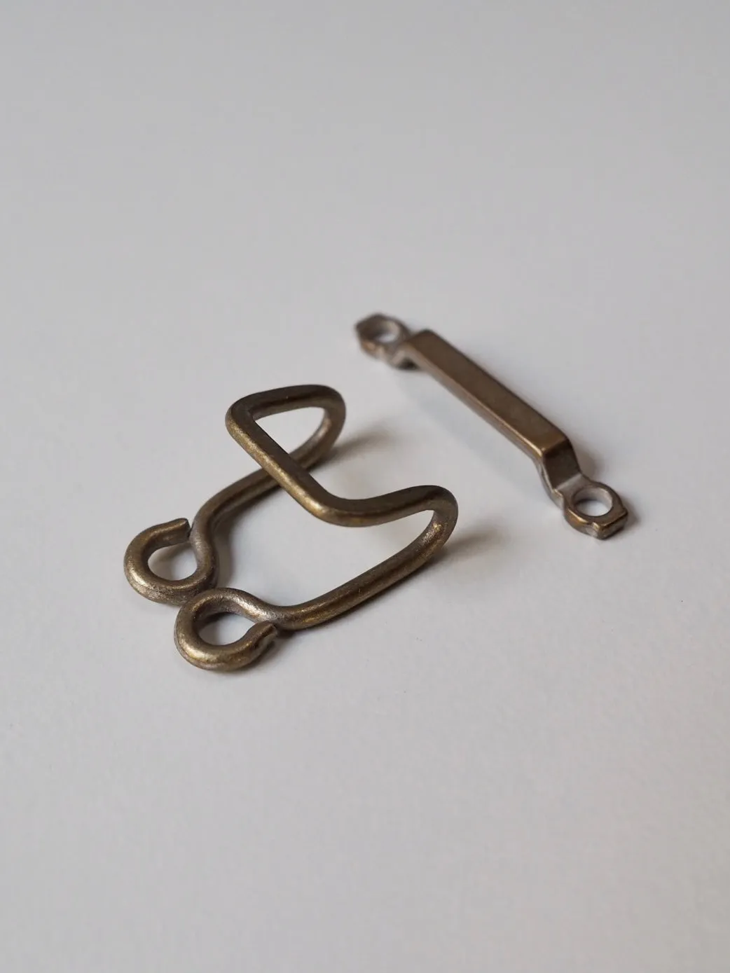 Antique Brass Hook   Bar Clasp 16mm