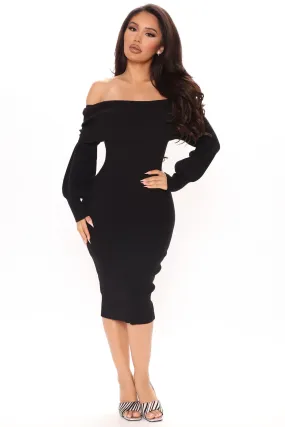 Back In Town Sweater Midi Dress - Black