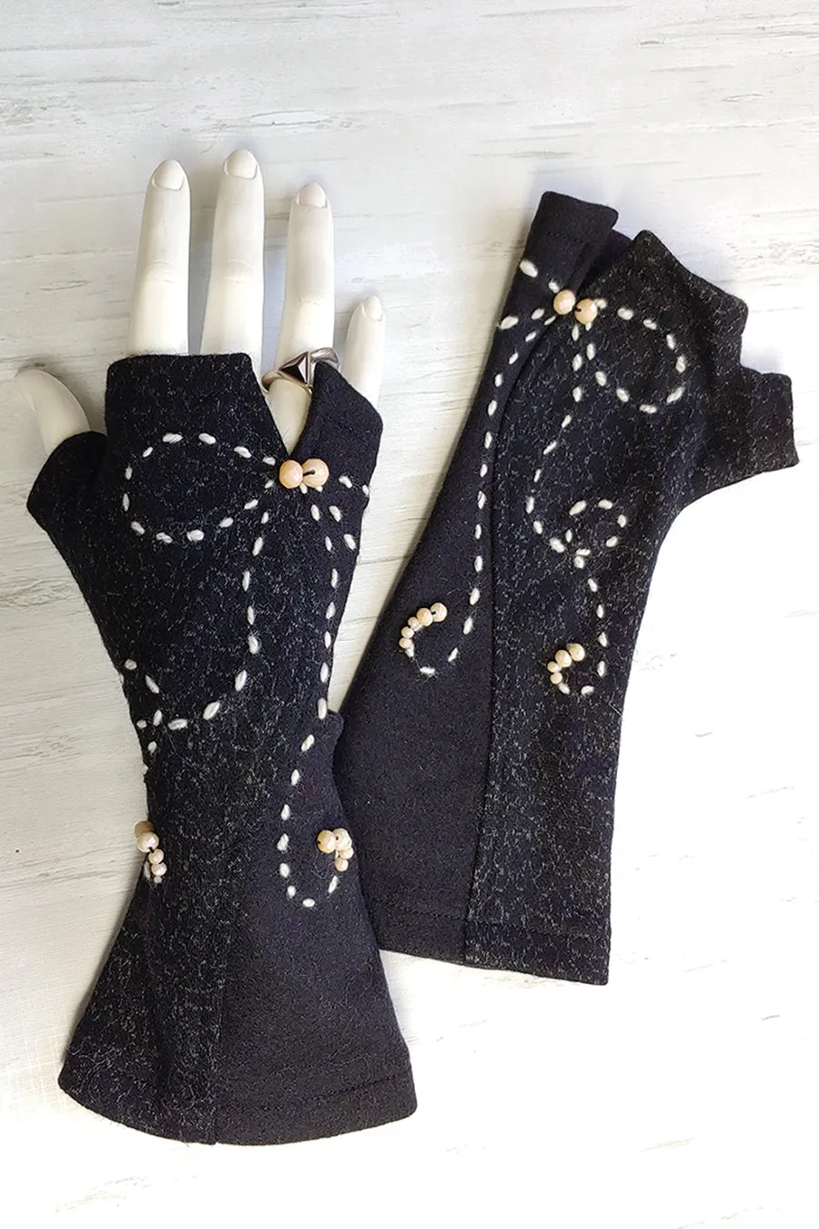 Beaded Bow Motif Gloves. MORE colours.