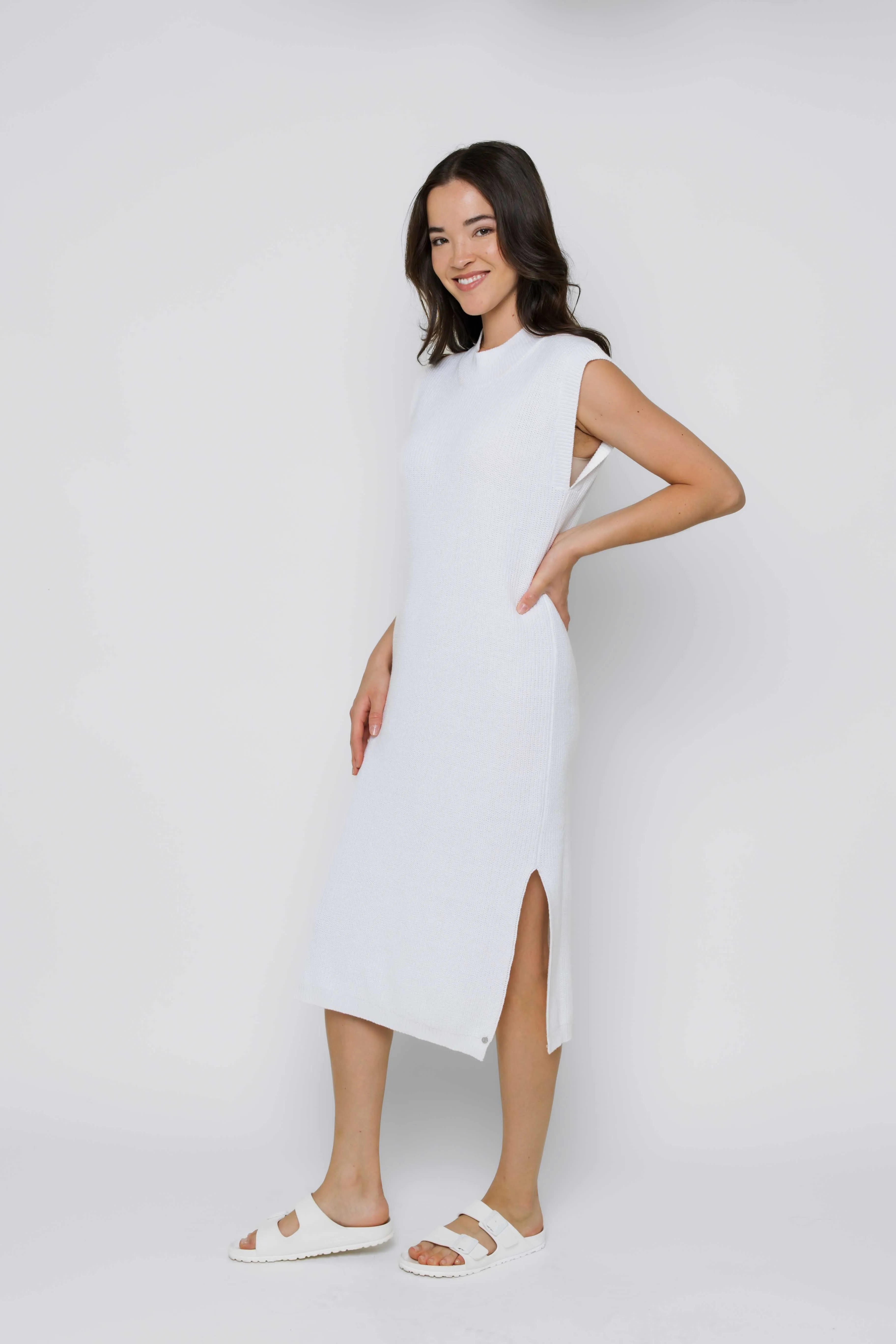 Cleo-Sleeveless Sweater Dress