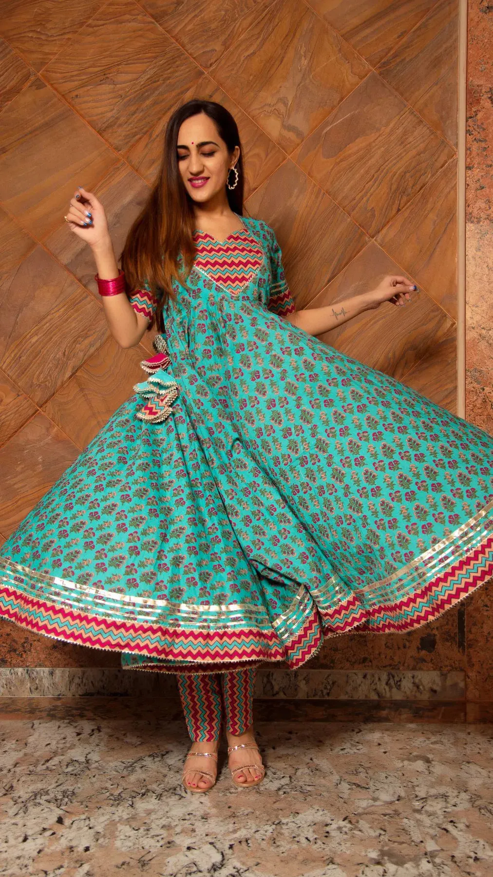 Cotton Green Printed Anarkali Suit Set with Organza Dupatta