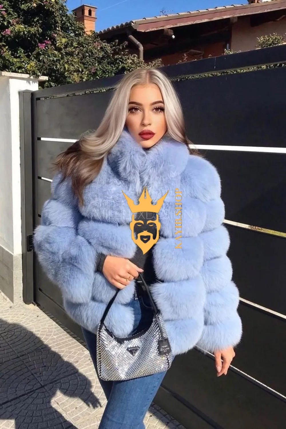 Fashion Raccoon Fur Short Coat - Stay Stylish and Warm with Oversized Sleeves - 100% Real Fur Luxury