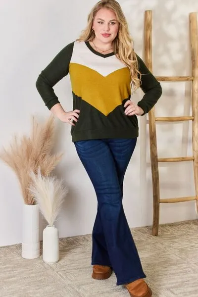 Hailey & Co Full Size Colorblock V-Neck Blouse