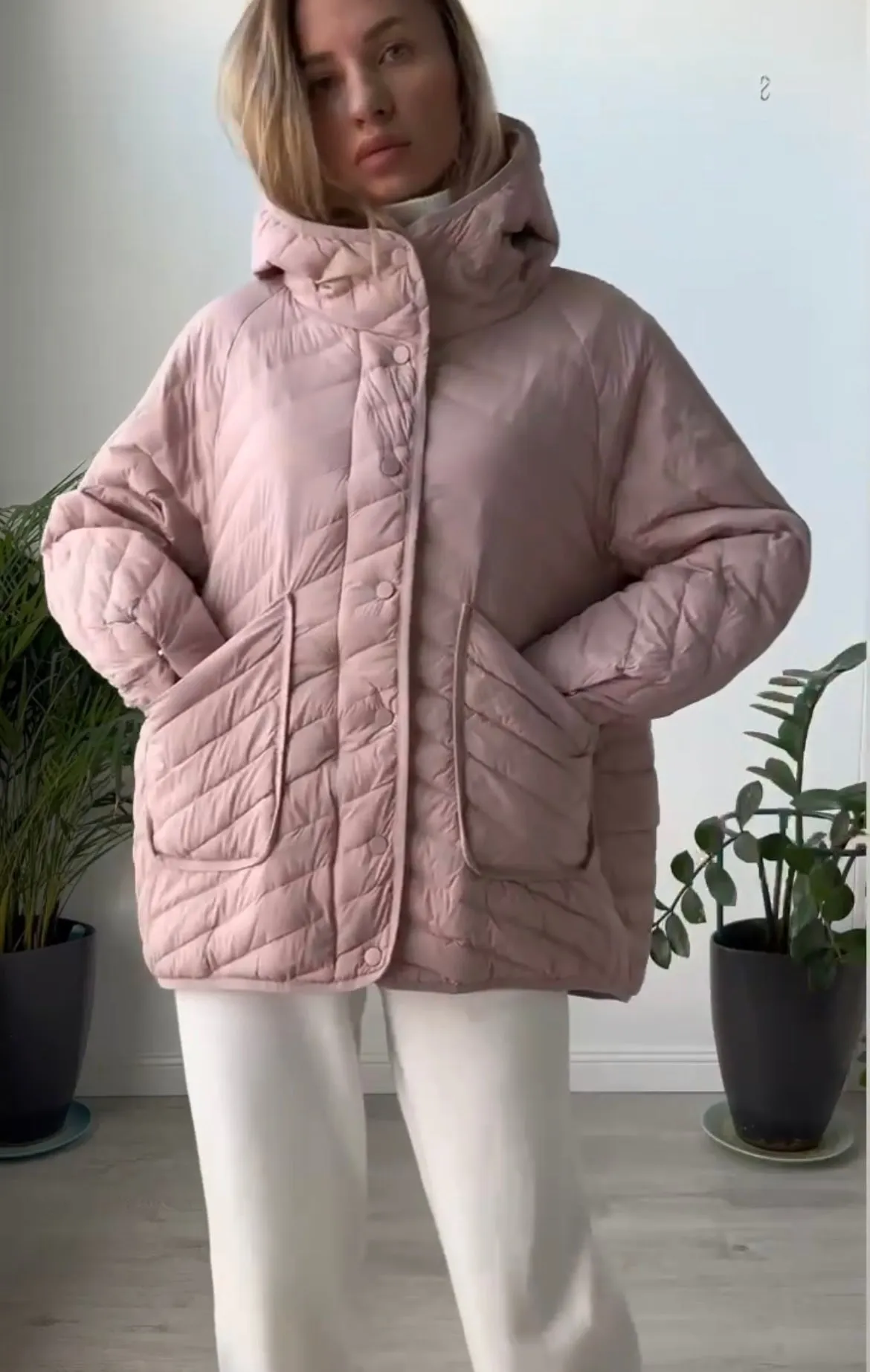 Spring Chic: Women's Duck Down Hooded Jacket. Jacket Big size