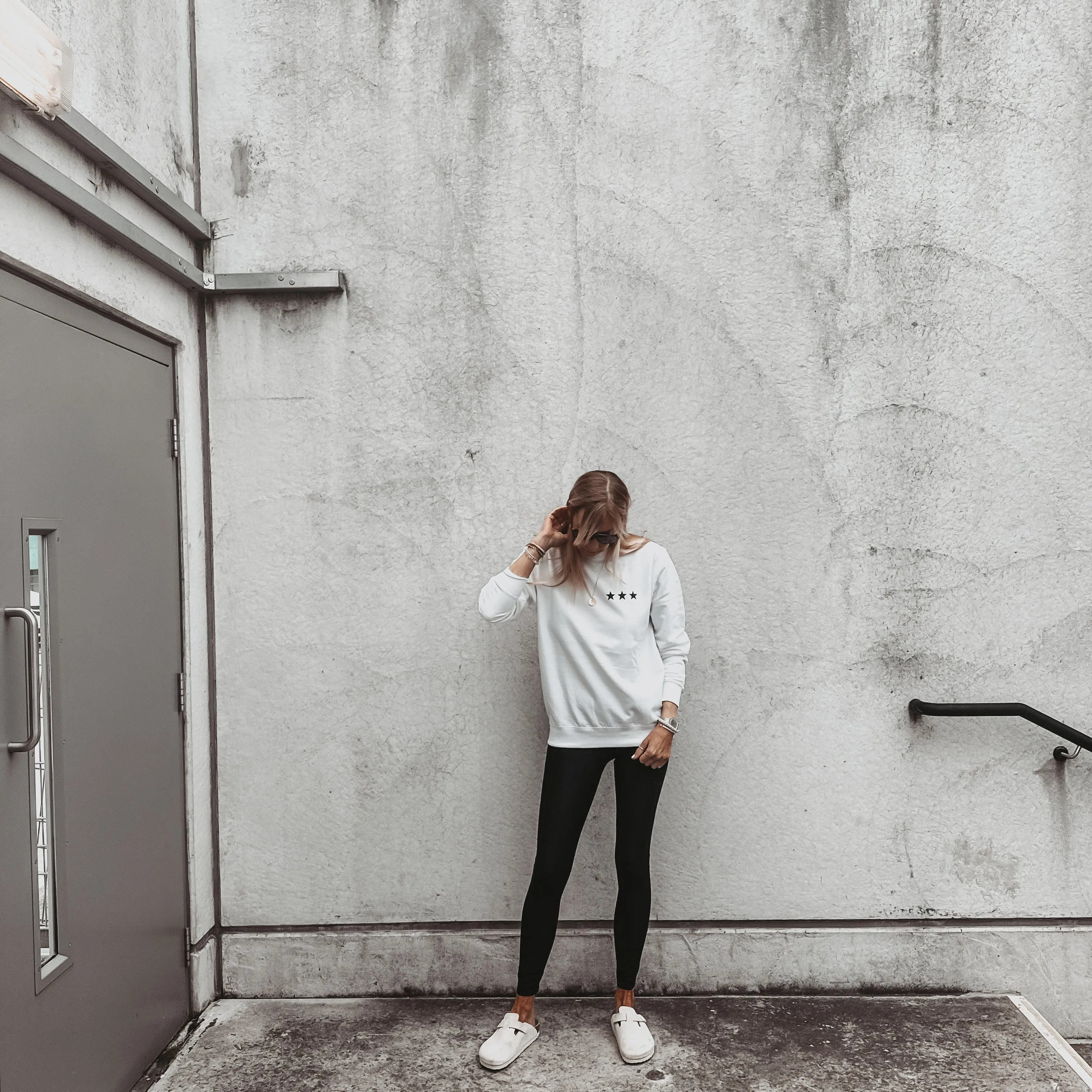 White CITIES sweatshirt  *boyfriend fit*