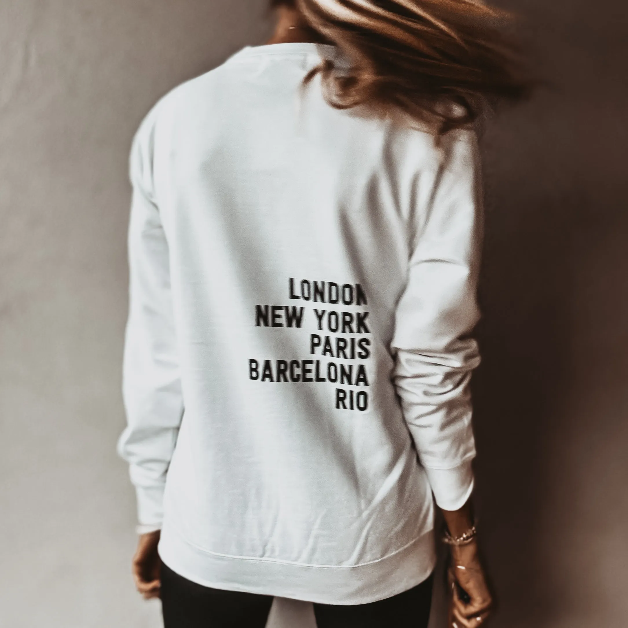 White CITIES sweatshirt  *boyfriend fit*