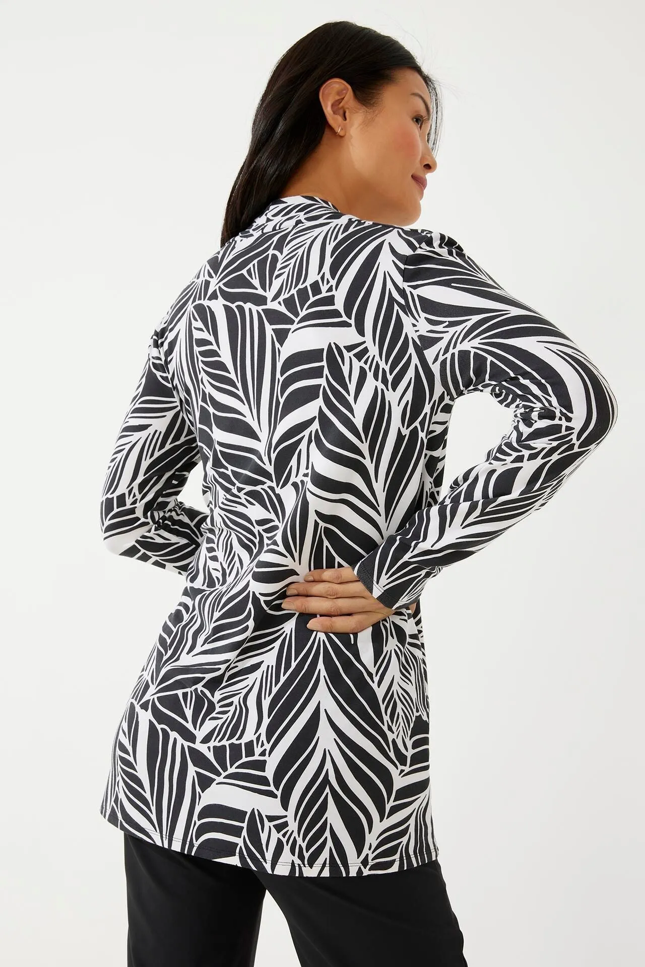 Women's Thera Tunic Top  |  Black/White Coconut Palm